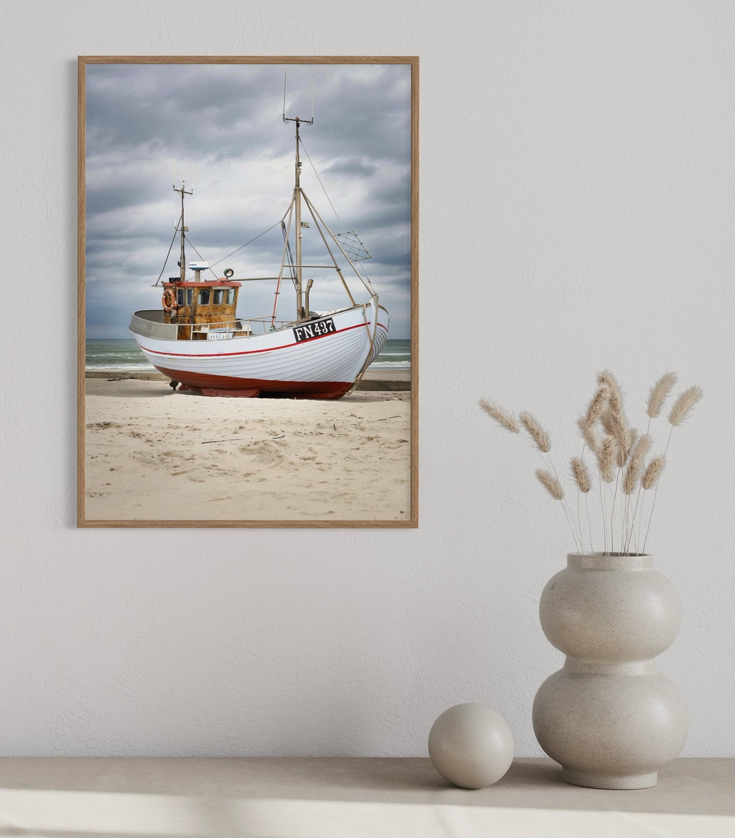 Kutter På Løkken Strand - Deluxe Print